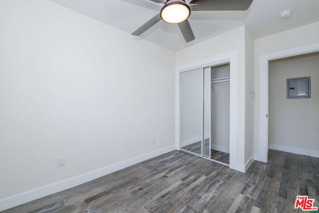 Apartment for rent at 520 W 82nd St #520524 1 4, Los Angeles, CA 90044