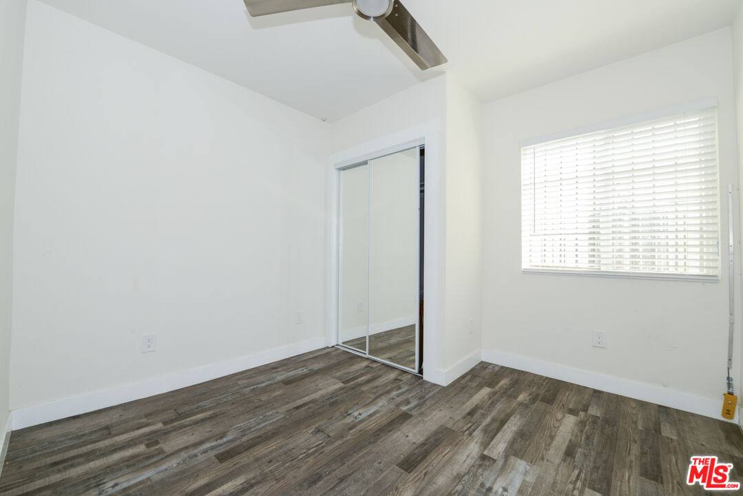Apartment for rent at 520 W 82nd St #520524 1 4, Los Angeles, CA 90044