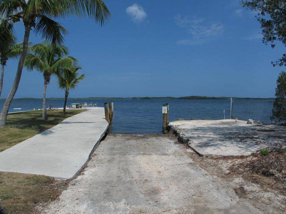 Apartment for rent at 2 Bonefish Ave #2, Key Largo, FL 33037