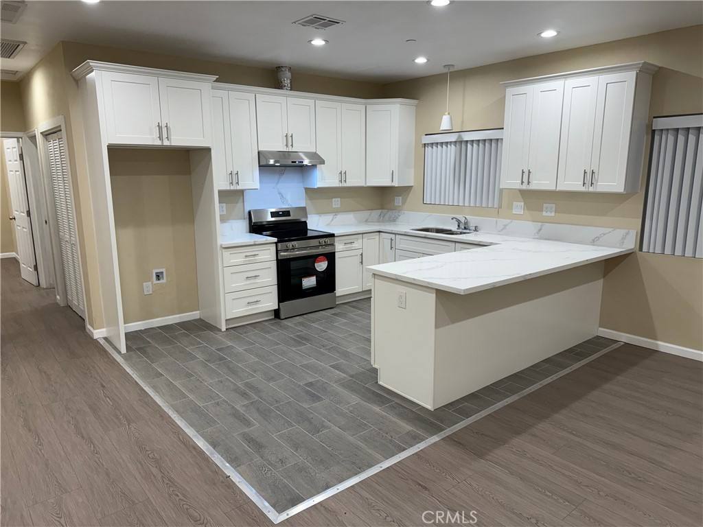 Apartment for rent at 114 Bradbury Dr #114, San Gabriel, CA 91775