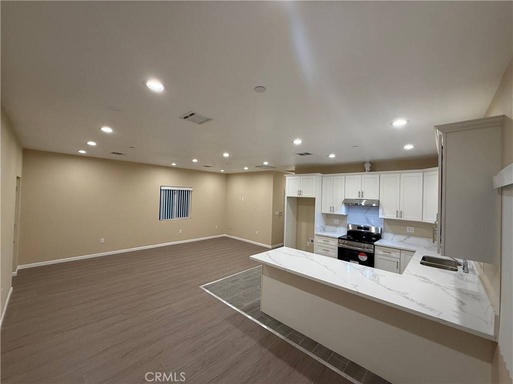 Apartment for rent at 114 Bradbury Dr #114, San Gabriel, CA 91775