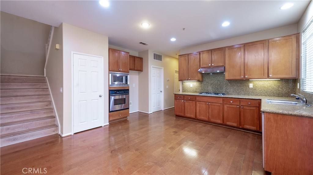 Apartment for rent at 5916 Wilshire Dr, Fontana, CA 92336