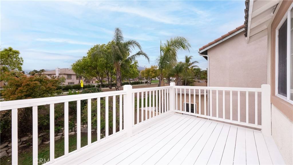 Apartment for rent at 5916 Wilshire Dr, Fontana, CA 92336