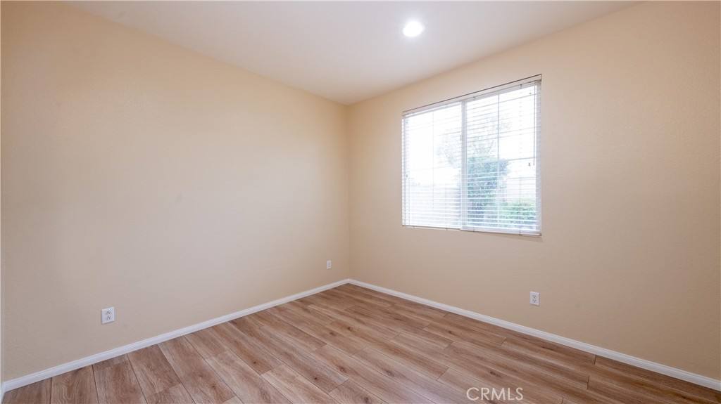 Apartment for rent at 5916 Wilshire Dr, Fontana, CA 92336