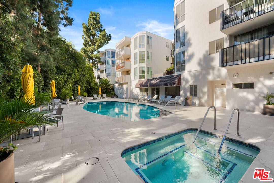 Condo for rent at 8530 Holloway Dr #318, West Hollywood, CA 90069
