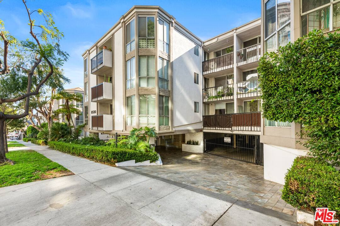 Condo for rent at 8530 Holloway Dr #318, West Hollywood, CA 90069