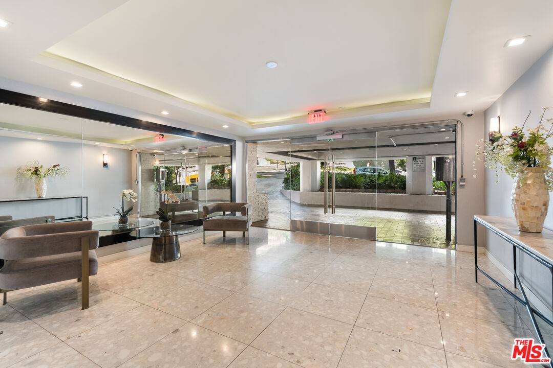 Condo for rent at 8530 Holloway Dr #318, West Hollywood, CA 90069