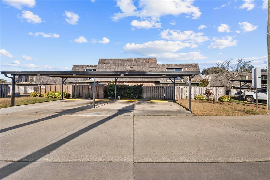 Townhouse for rent at 2920 Pecan Ave, Leesburg, FL 34748