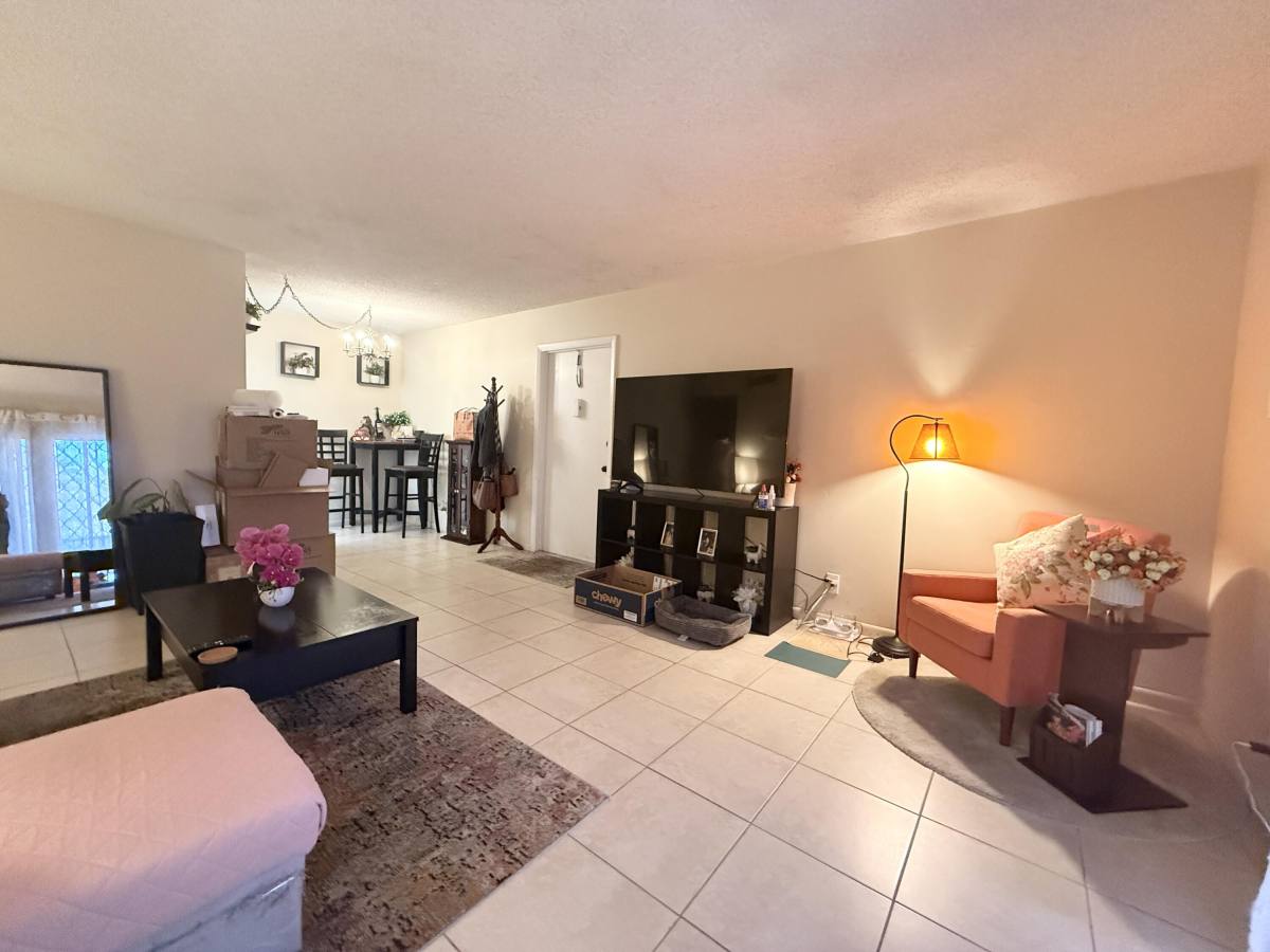 Apartment for rent at 614 NW 13th St #150, Boca Raton, FL 33486
