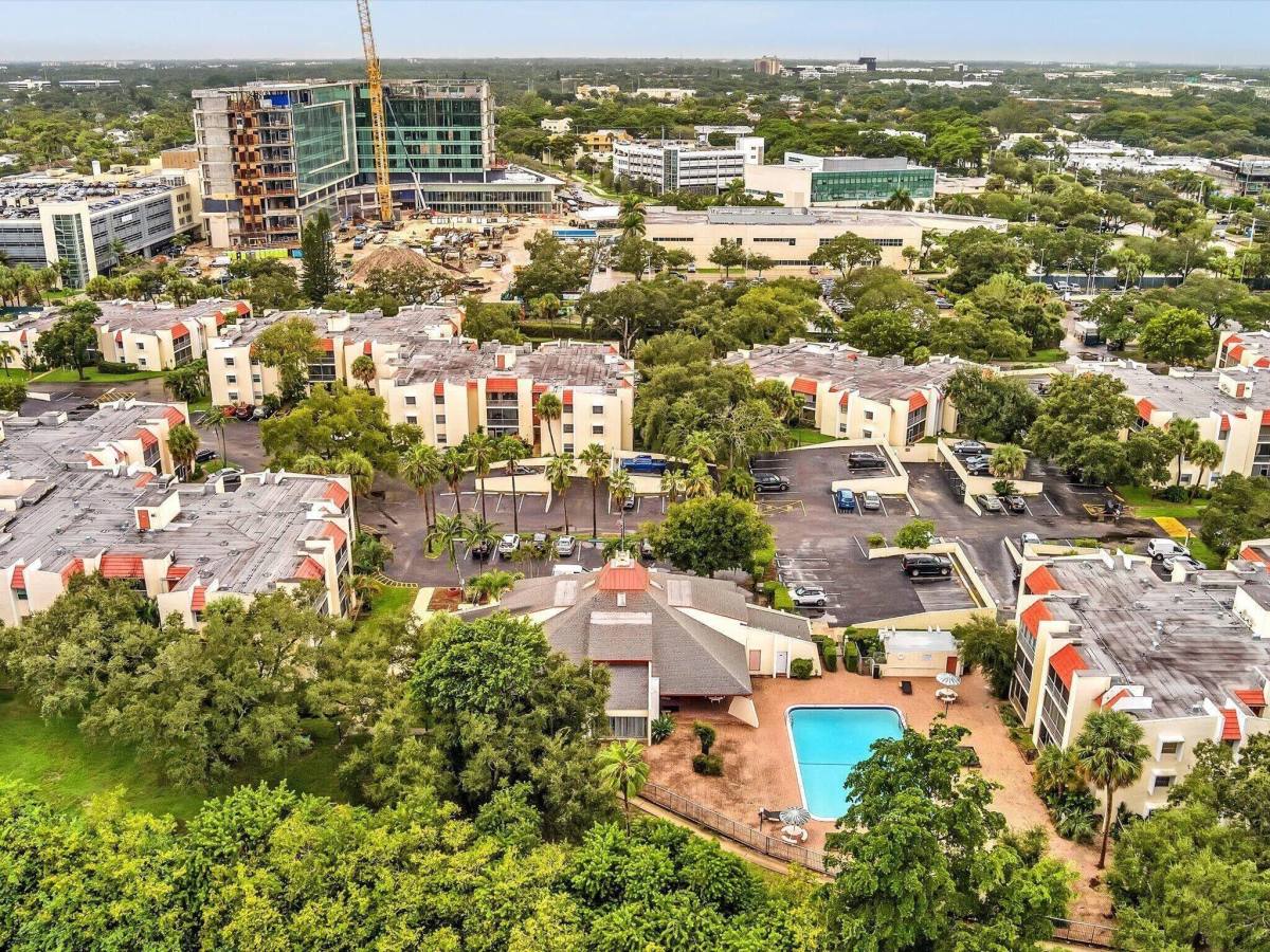 Apartment for rent at 614 NW 13th St #150, Boca Raton, FL 33486