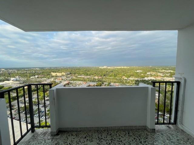 Apartment for rent at 2750 NE 183rd St #2504, North Miami Beach, FL 33160