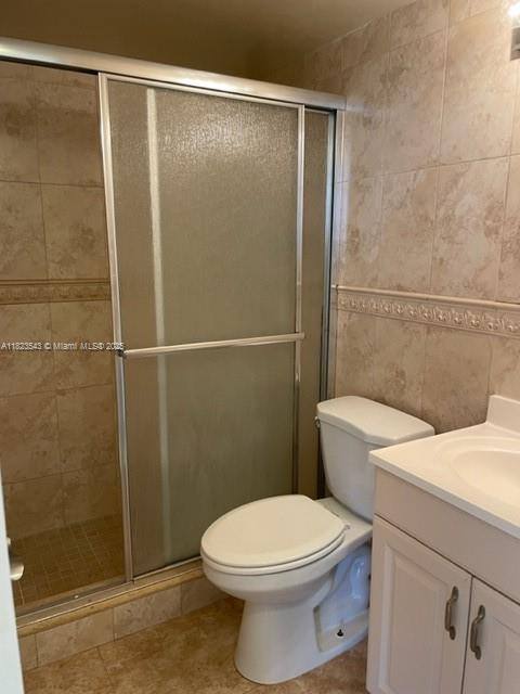 Apartment for rent at 2750 NE 183rd St #2504, North Miami Beach, FL 33160