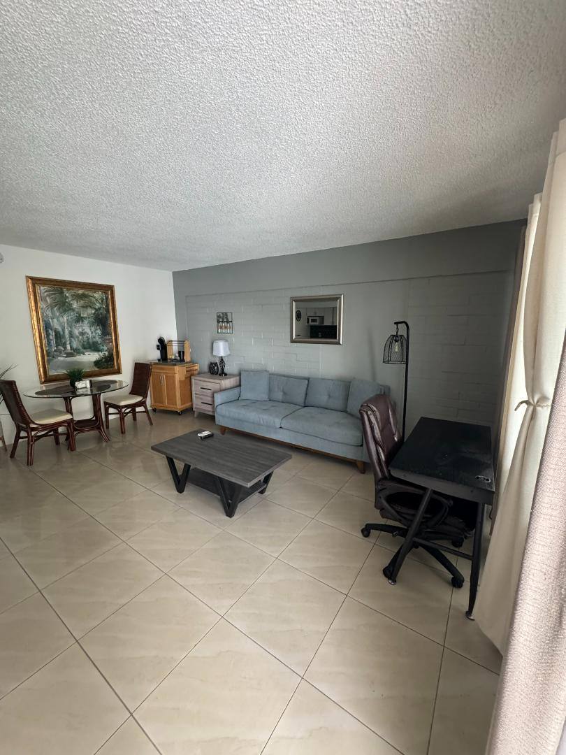 Apartment for rent at 1001 S Riverside Dr #203, Pompano Beach, FL 33062
