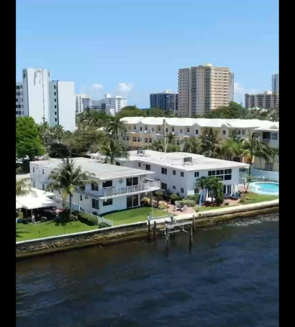 Apartment for rent at 1001 S Riverside Dr #203, Pompano Beach, FL 33062