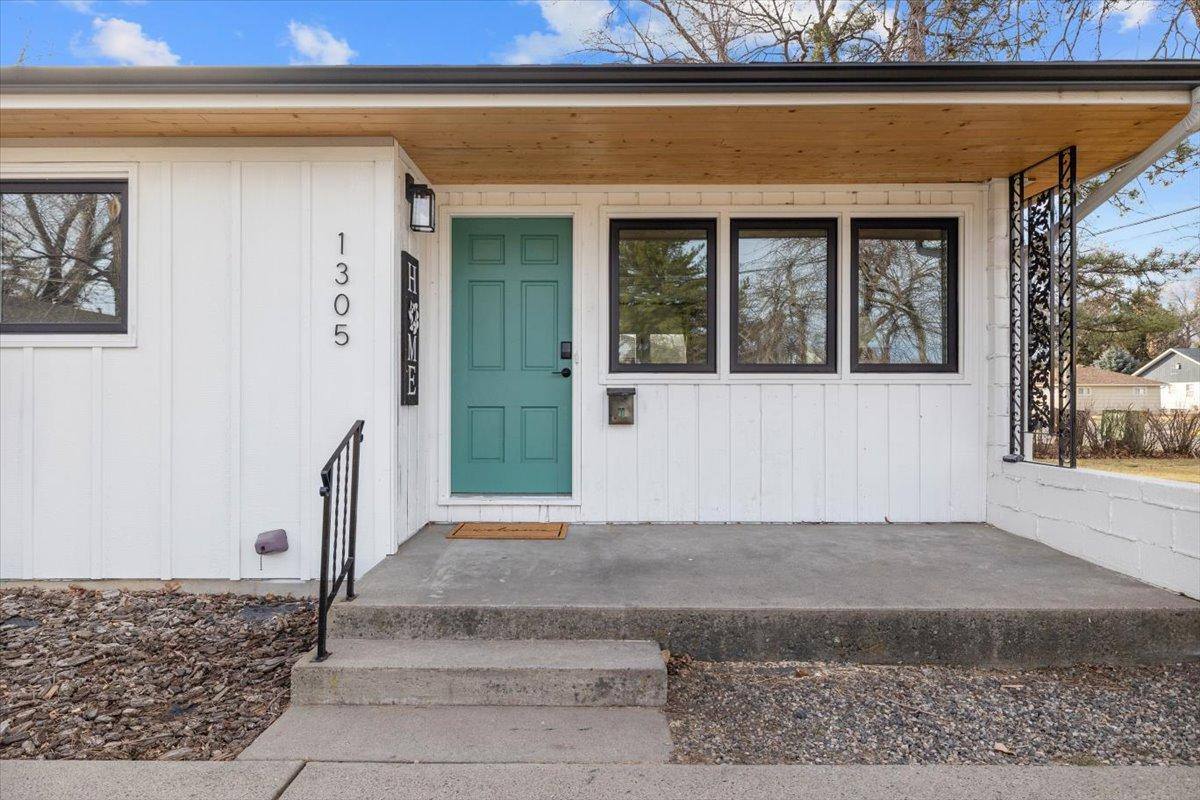 1305 9th St W 7, Billings, MT 59101 - Apartment For Rent - Image 1