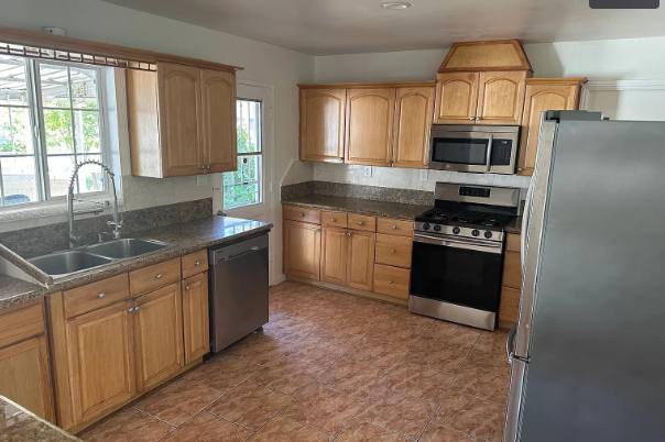 2605 French Court, Simi Valley, CA 93065 - House For Rent - Image 8