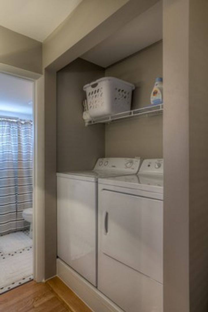 Apartment for rent at 124 S 39th St, Omaha, NE 68131