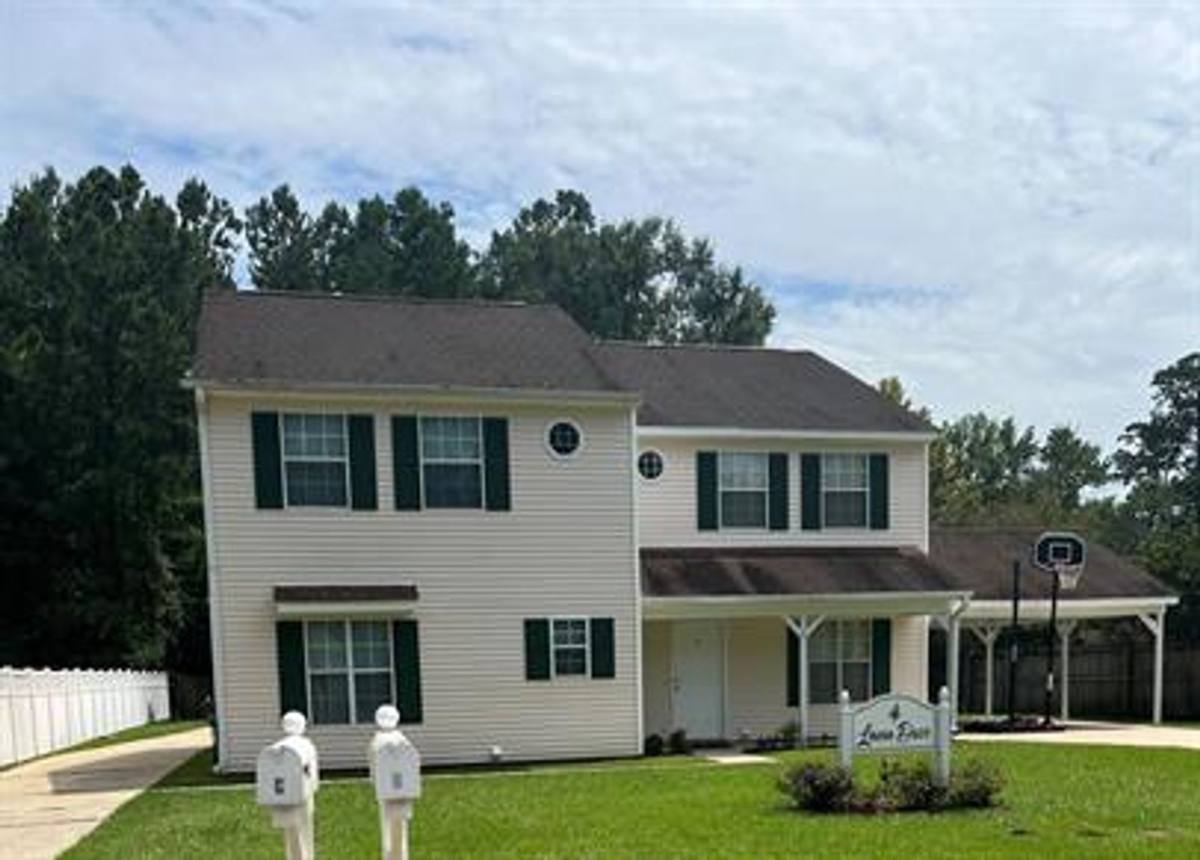 Apartment for rent at 4 Laura Dr, Hammond, LA 70401