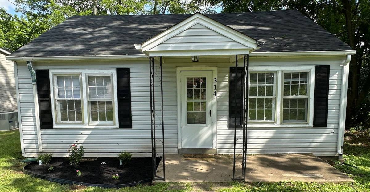 House for rent at 314 E Highland Dr, Columbia, TN 38401