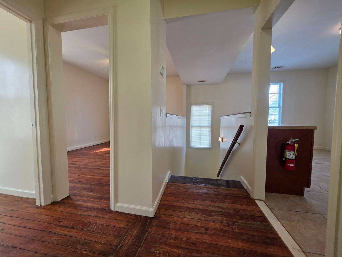 Apartment for rent at 1102 E 33rd St, Savannah, GA 31404