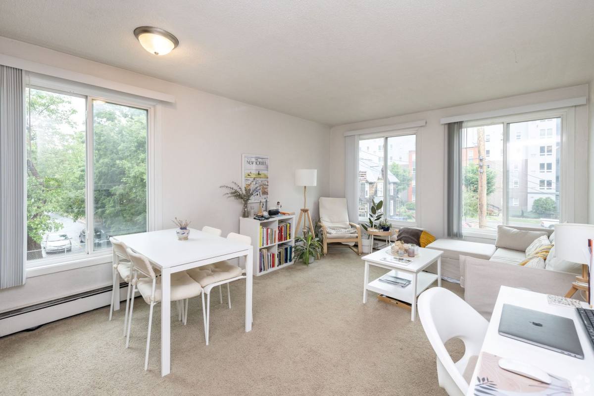 Apartment for rent at 615 15th Ave SE, Minneapolis, MN 55414