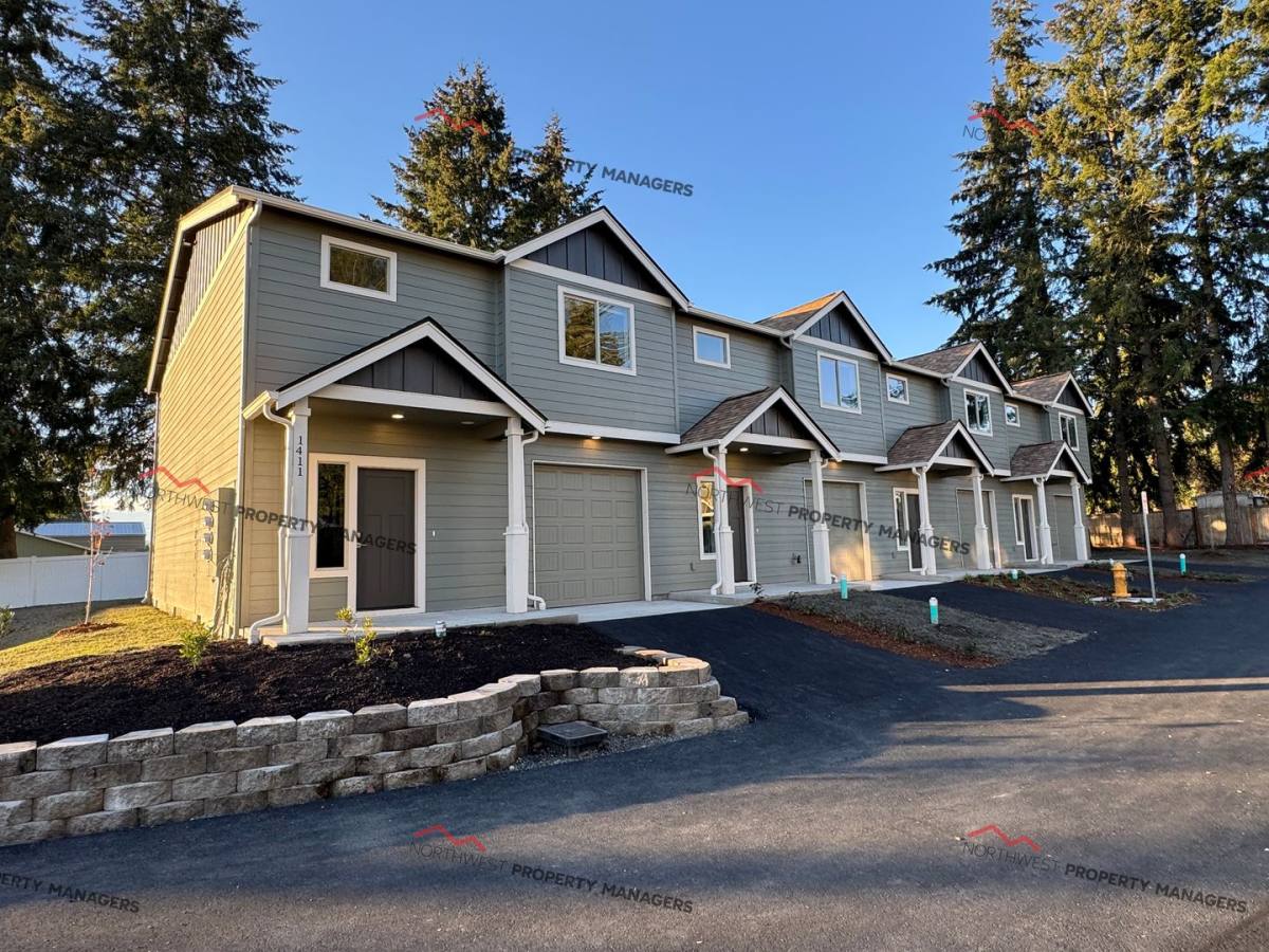 Apartment for rent at 1411-1414 Bella Rose Lane, Centralia, WA 98531