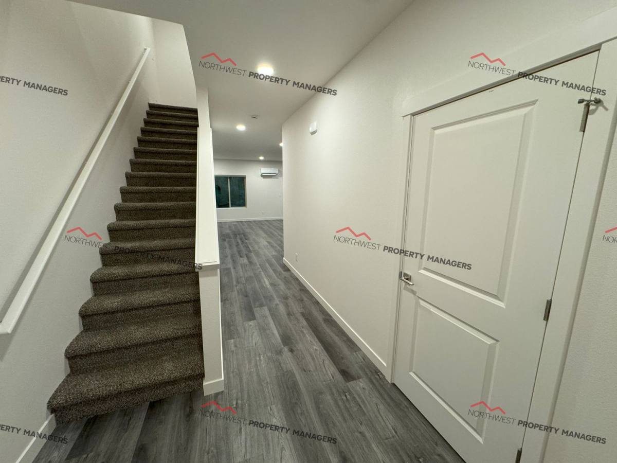 Apartment for rent at 1411-1414 Bella Rose Lane, Centralia, WA 98531
