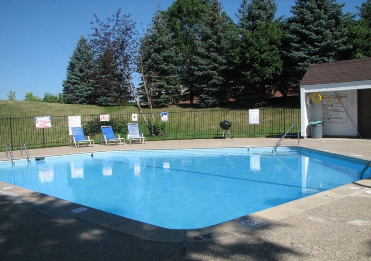 Apartment for rent at 1600 W 143rd St, Burnsville, MN 55306