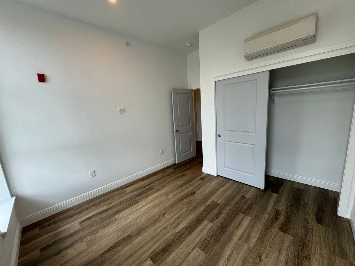 Apartment for rent at 322 Vine St, Camden, NJ 08102
