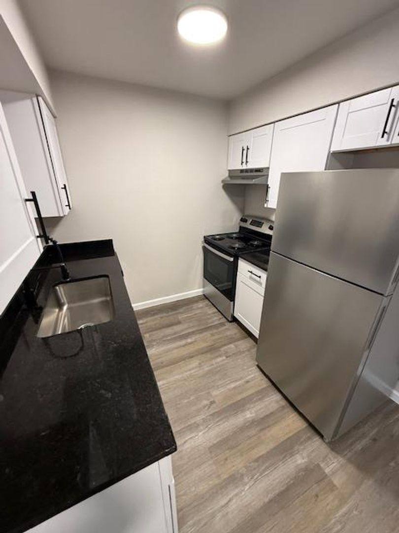 Apartment for rent at 3272 S Lakewood Ave, Tulsa, OK 74135