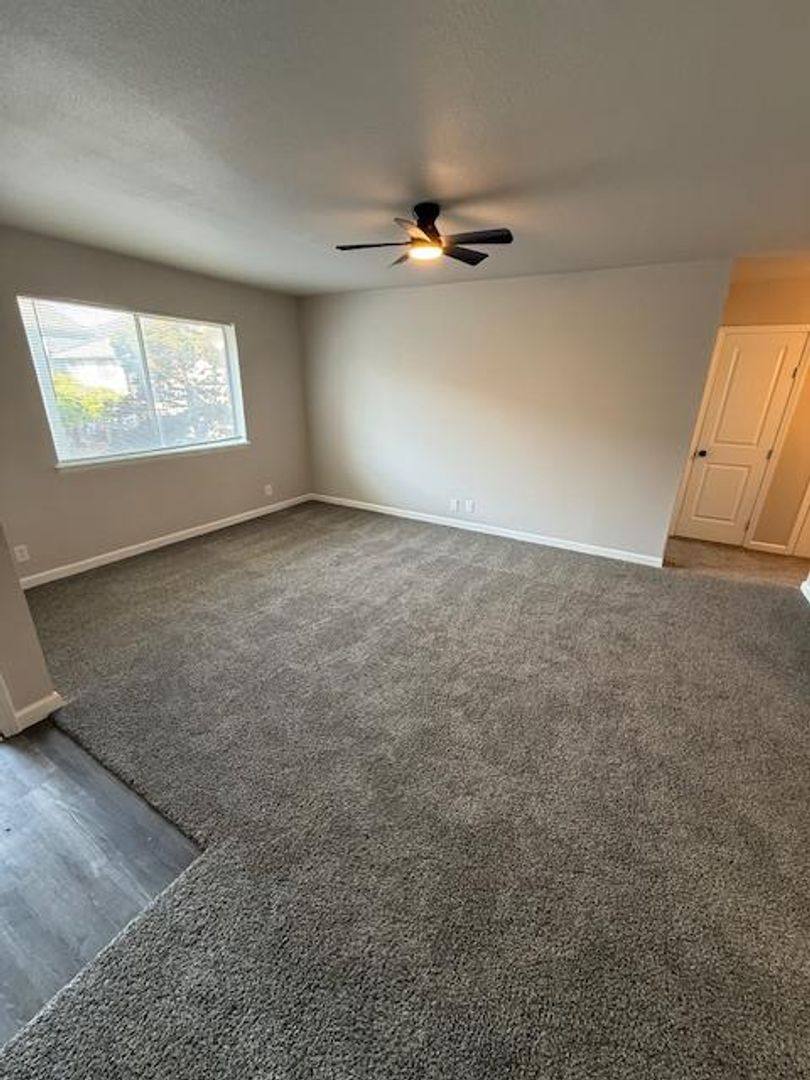 Apartment for rent at 3272 S Lakewood Ave, Tulsa, OK 74135