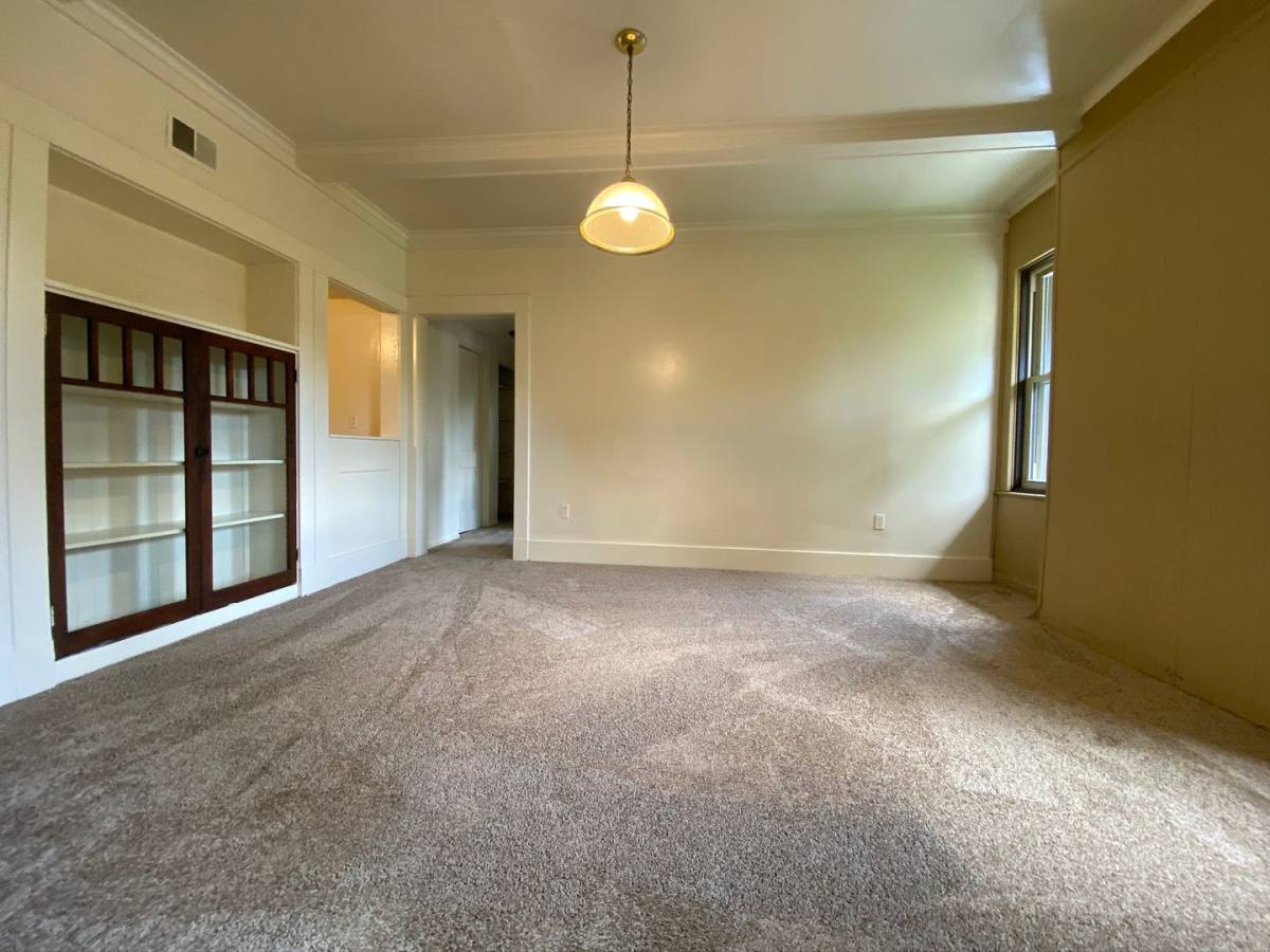 Apartment for rent at 2225 Murray Ave, Pittsburgh, PA 15217