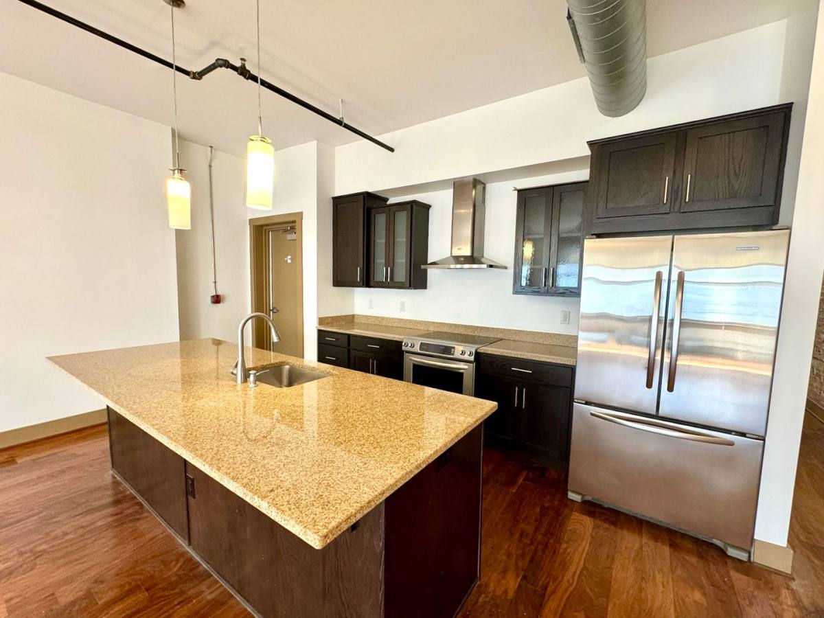 Apartment for rent at 641 Walnut St, Cincinnati, OH 45202