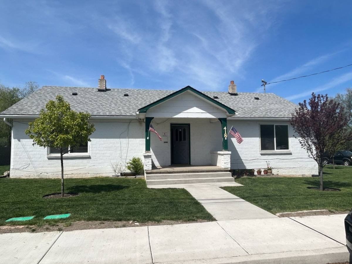 Apartment for rent at 418 SW G St, Madras, OR 97741