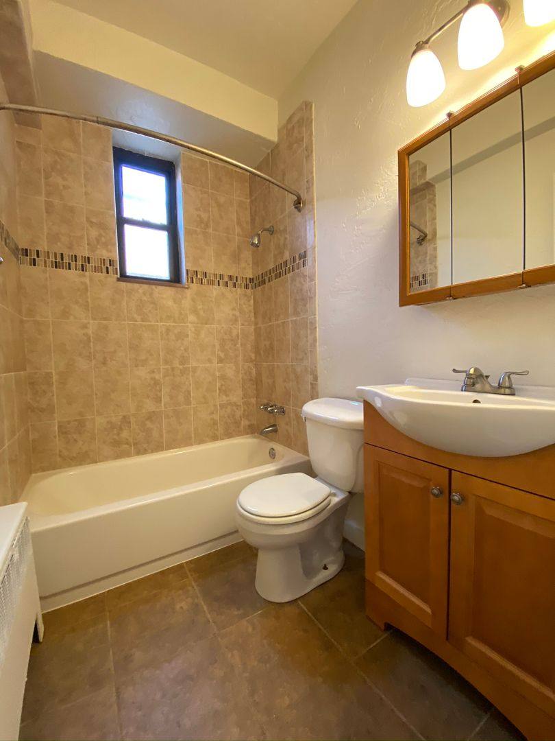 Apartment for rent at 5320 Fifth Ave, Pittsburgh, PA 15232