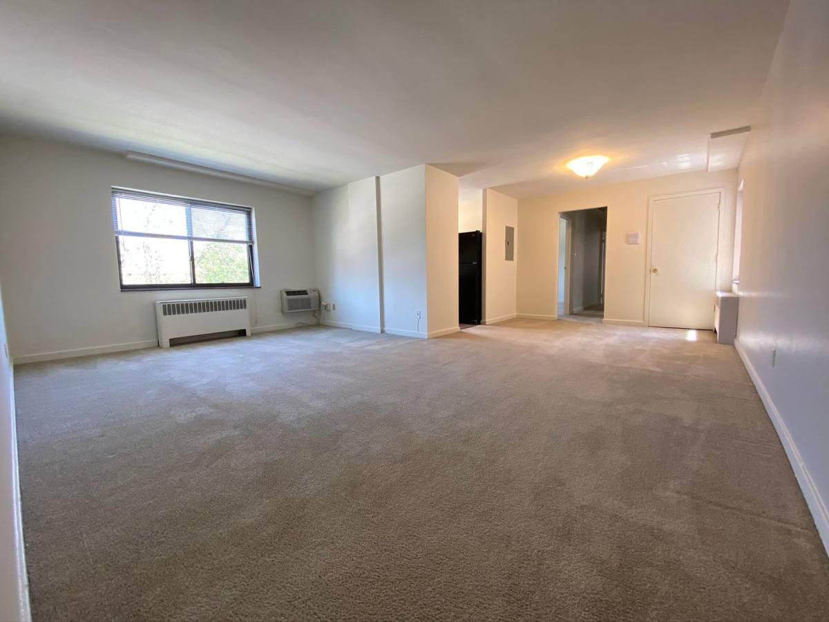 Apartment for rent at 5320 Fifth Ave, Pittsburgh, PA 15232