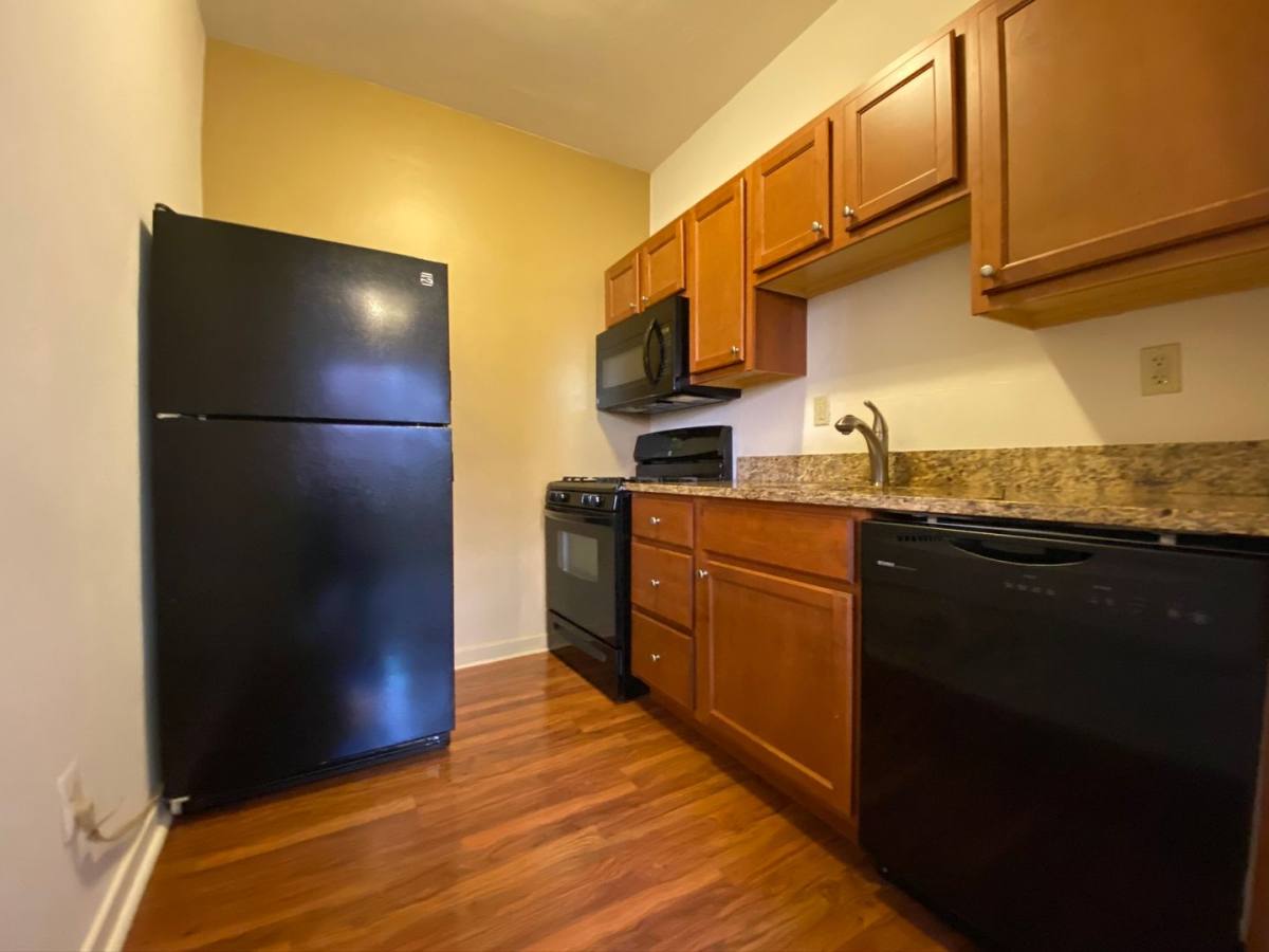 Apartment for rent at 5320 Fifth Ave, Pittsburgh, PA 15232