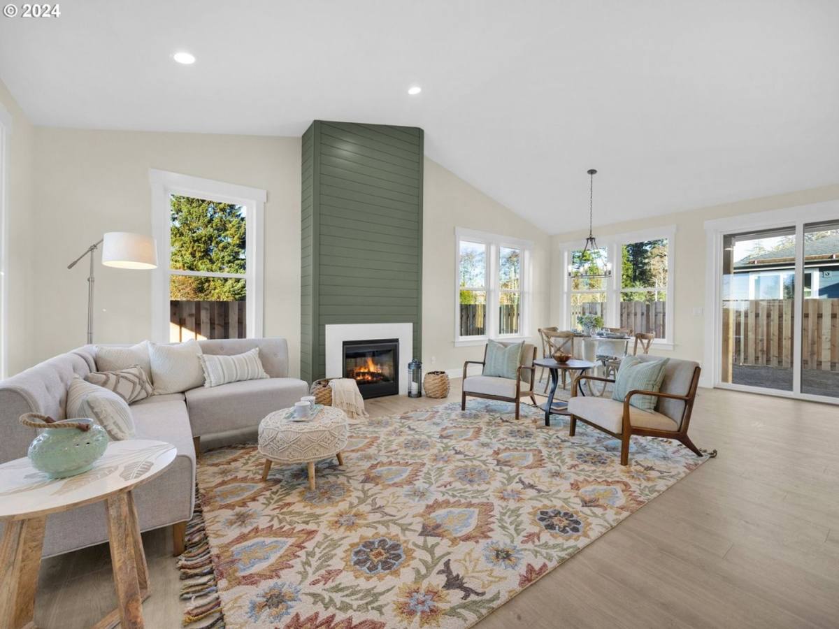 House for rent at 1521 Sunlit Lane, Seaside, OR 97138