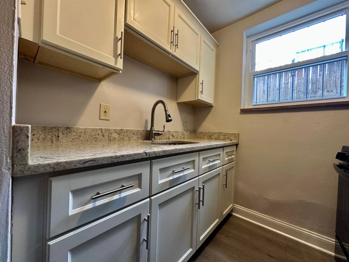 Apartment for rent at 5927 Walnut St, Pittsburgh, PA 15232