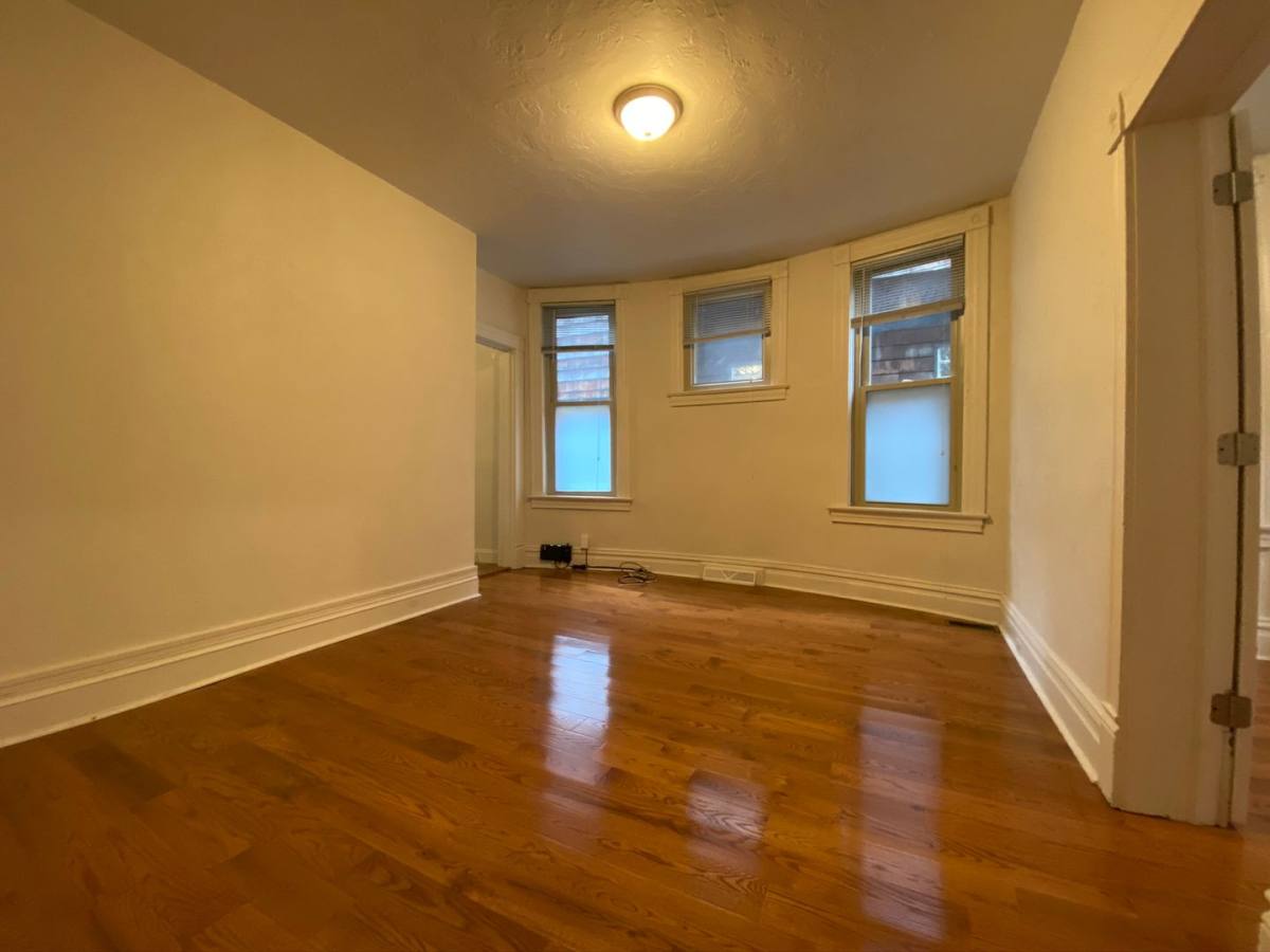 Apartment for rent at 709 Bellefonte St, Pittsburgh, PA 15232