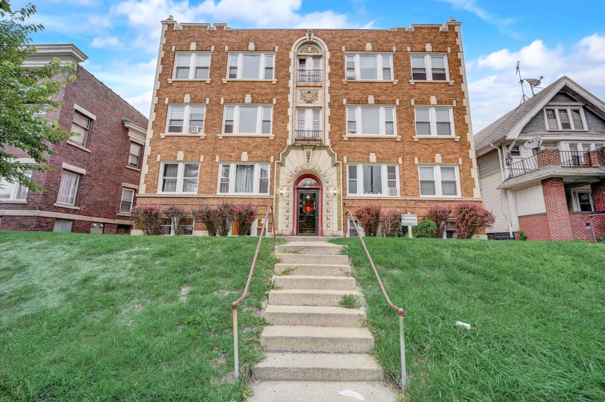 Apartment for rent at 3124 W National Ave, Milwaukee, WI 53215