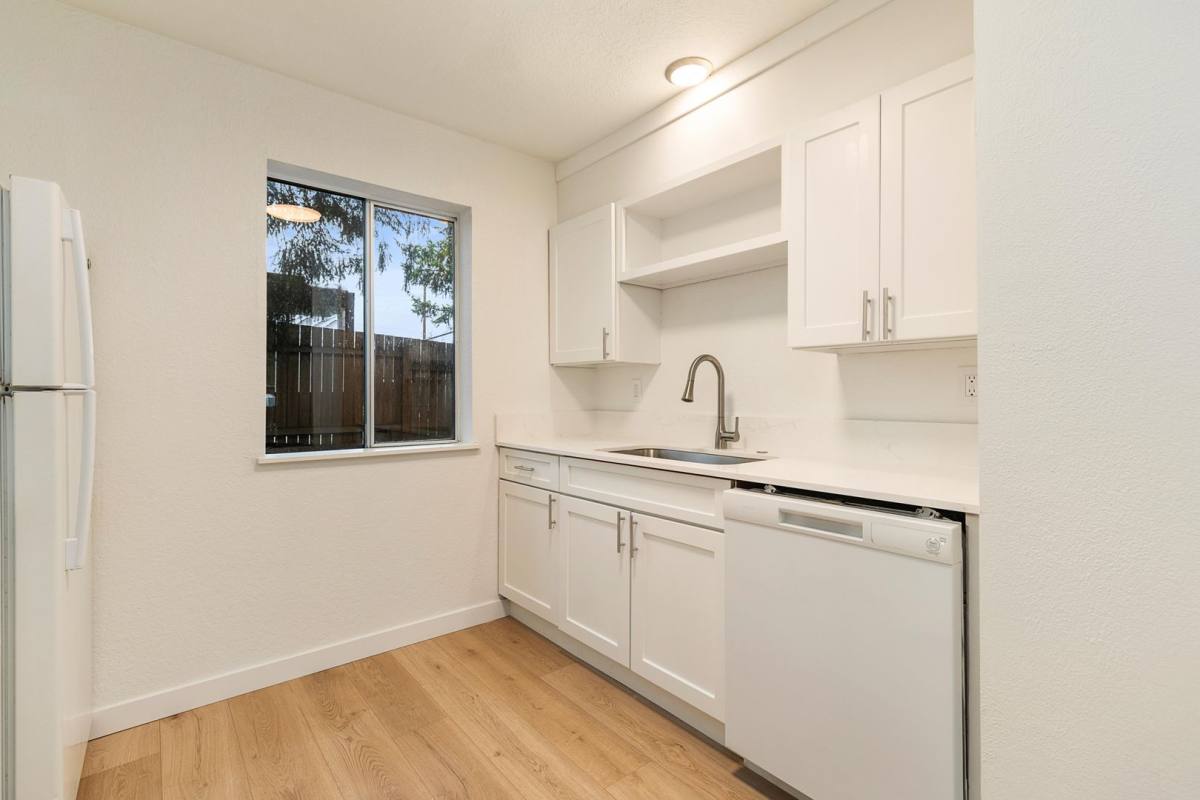 10500 51st Ave S, Seattle, WA 98178 - Apartment For Rent - Image 7