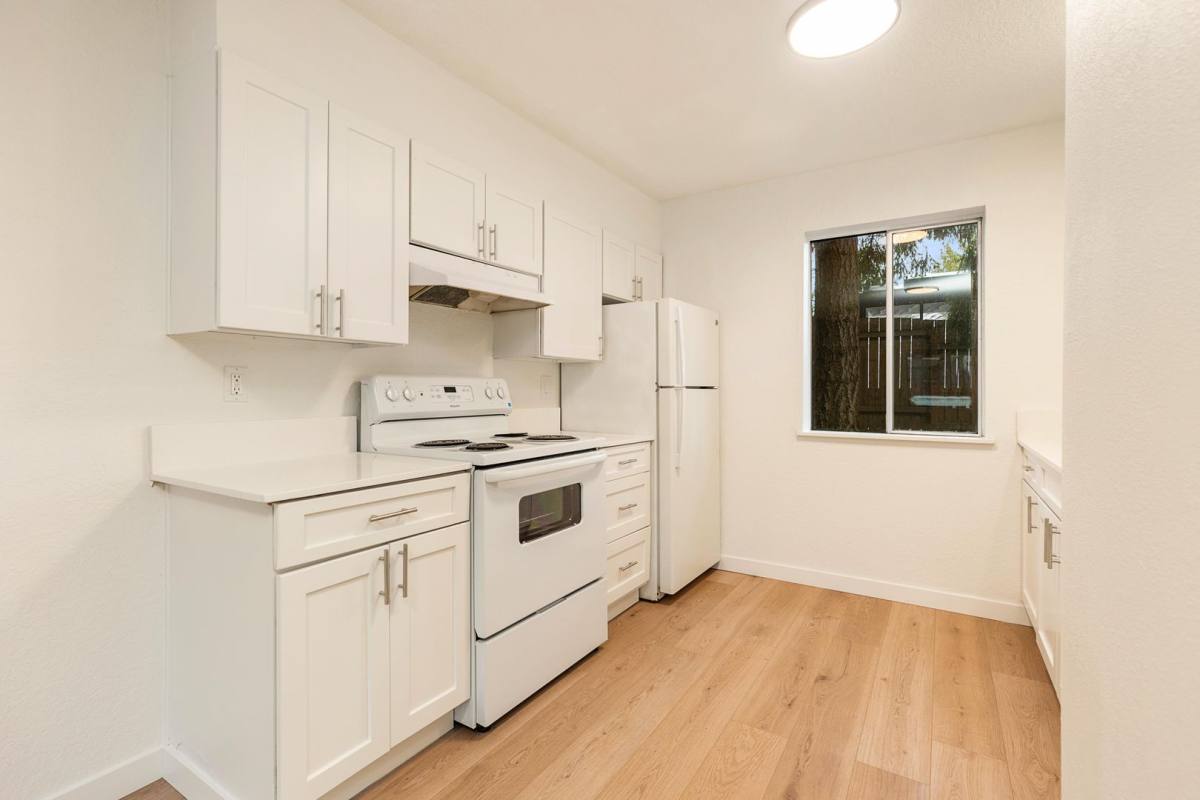 10500 51st Ave S, Seattle, WA 98178 - Apartment For Rent - Image 8