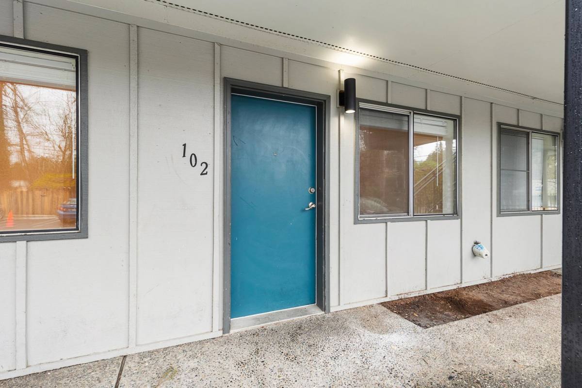 10500 51st Ave S, Seattle, WA 98178 - Apartment For Rent - Image 1