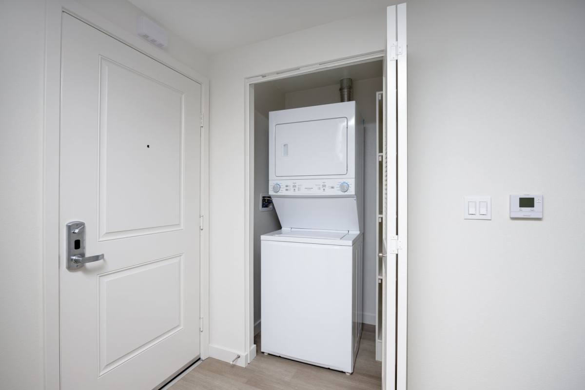 Apartment for rent at 3533 Chesapeake Ave, Los Angeles, CA 90016