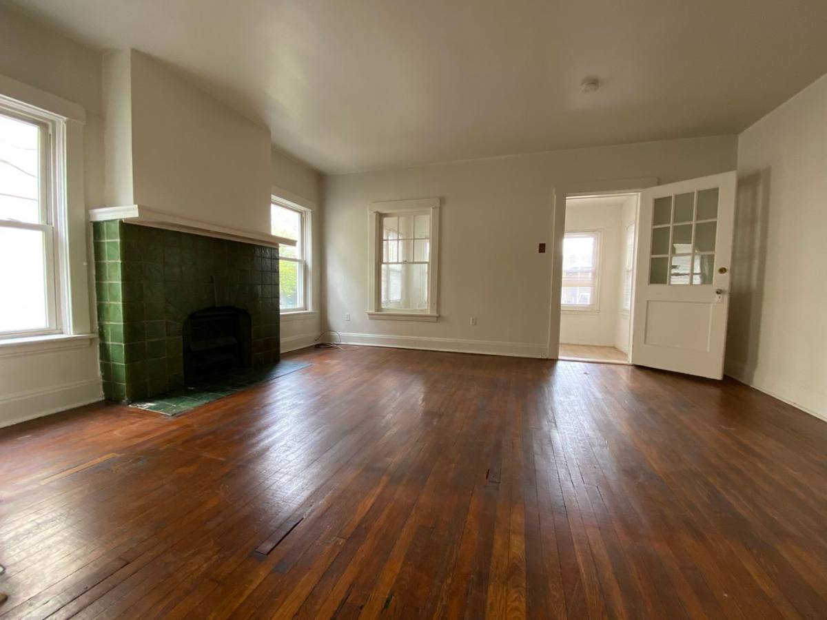 Apartment for rent at 4127 Murray Ave, Pittsburgh, PA 15217