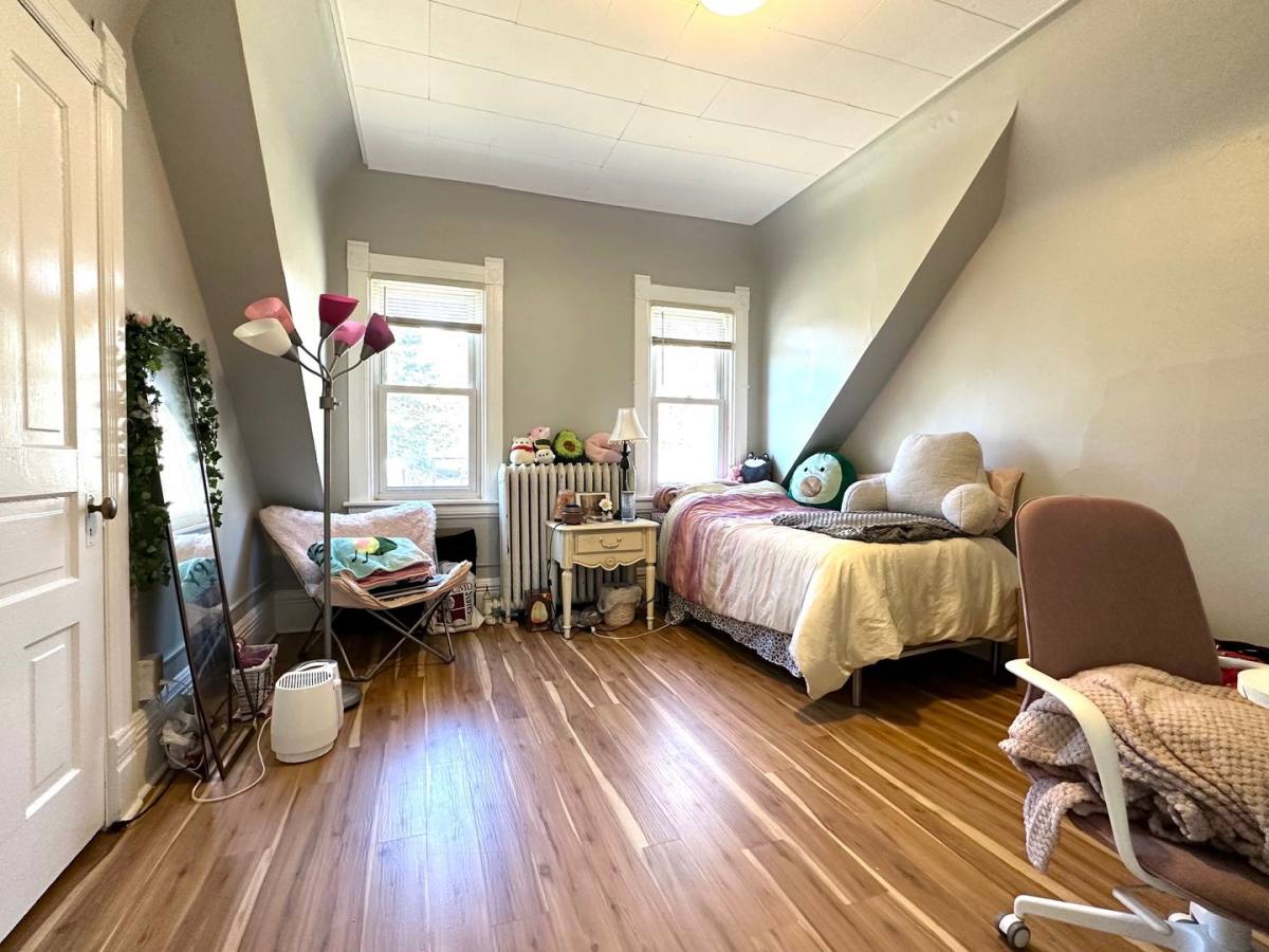 Apartment for rent at 2125 E Superior St, Duluth, MN 55812