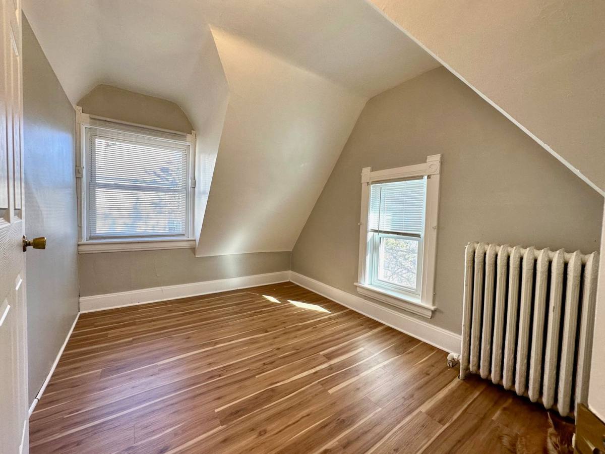Apartment for rent at 2125 E Superior St, Duluth, MN 55812