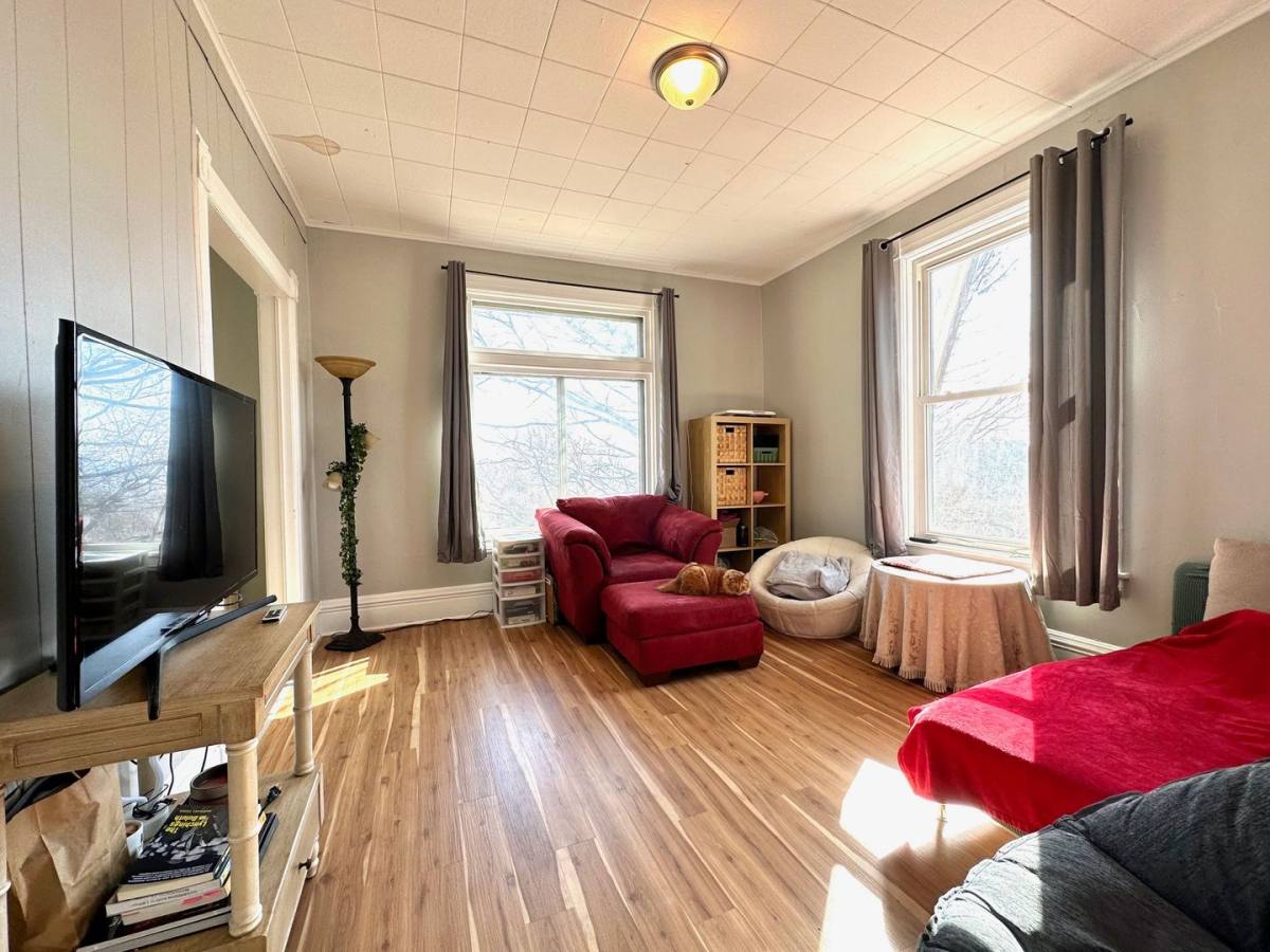 Apartment for rent at 2125 E Superior St, Duluth, MN 55812