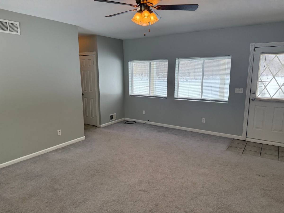 Apartment for rent at 10016 10020 Austin Rd, Jackson, MI 49201